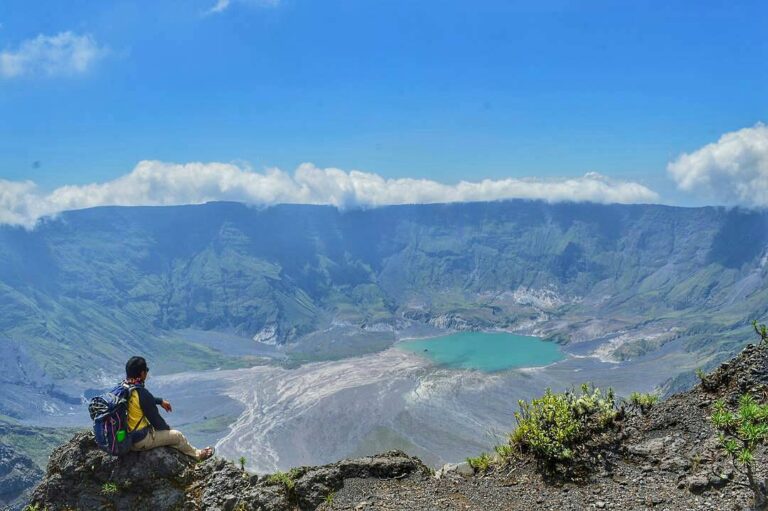 #explorebima  Photo today by  taken at Mt Tambora

#exploreindonesia...