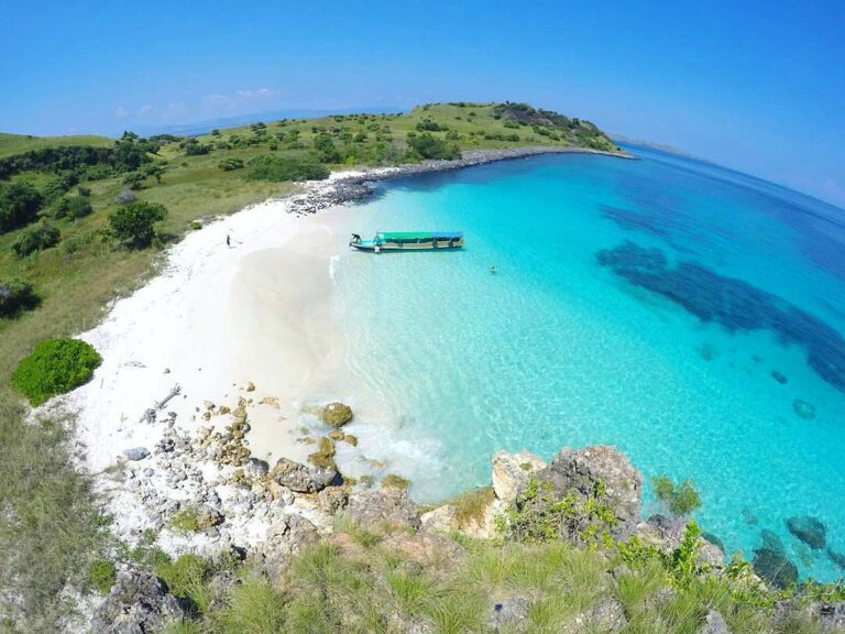 #explorebima Photo today by  taken at Tanjung Mariam Beach 
#exploreindonesia...