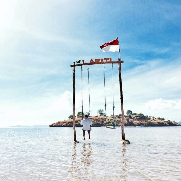 #explorebima Photo today by  taken at Lariti Beach

#exploreindonesia...