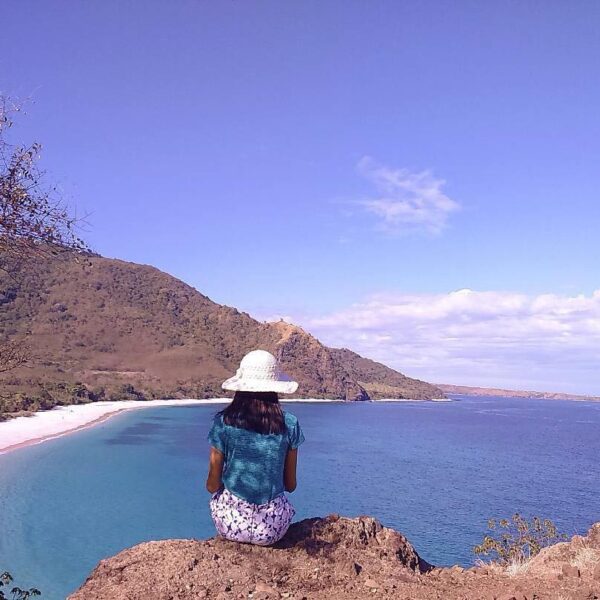 #explorealor Photo today by  Taken arround at Pantai Ling al , Alor, Nusa Tengga...