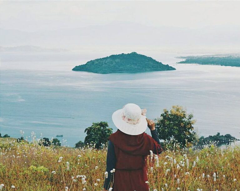 #explorebima Photo today by  taken at Bonto Hill

#exploreindonesia...