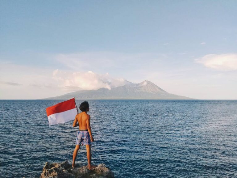 #explorebima Photo today by  taken at Sangiang Wera

#exploreindonesia...