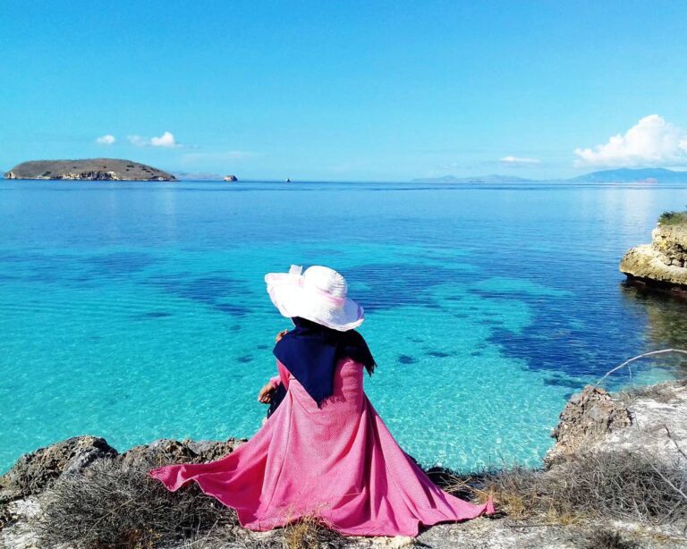#explorebima Photo today by  taken at Pink Beach Lambu 
#exploreindonesia...