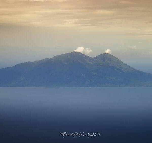#explorebima Photo today by  taken at Mt Sangiang  Wera

Sangeang merupakan gunu...