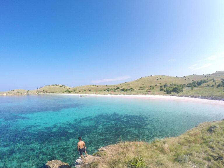 #explorebima Photo Today by  taken at Pink Beach Lambu

#exploreindonesia...