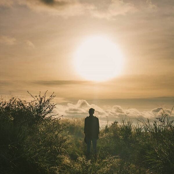 Let this magical shot by  greet your night. Taken around Ciambar. #exploresukabu...