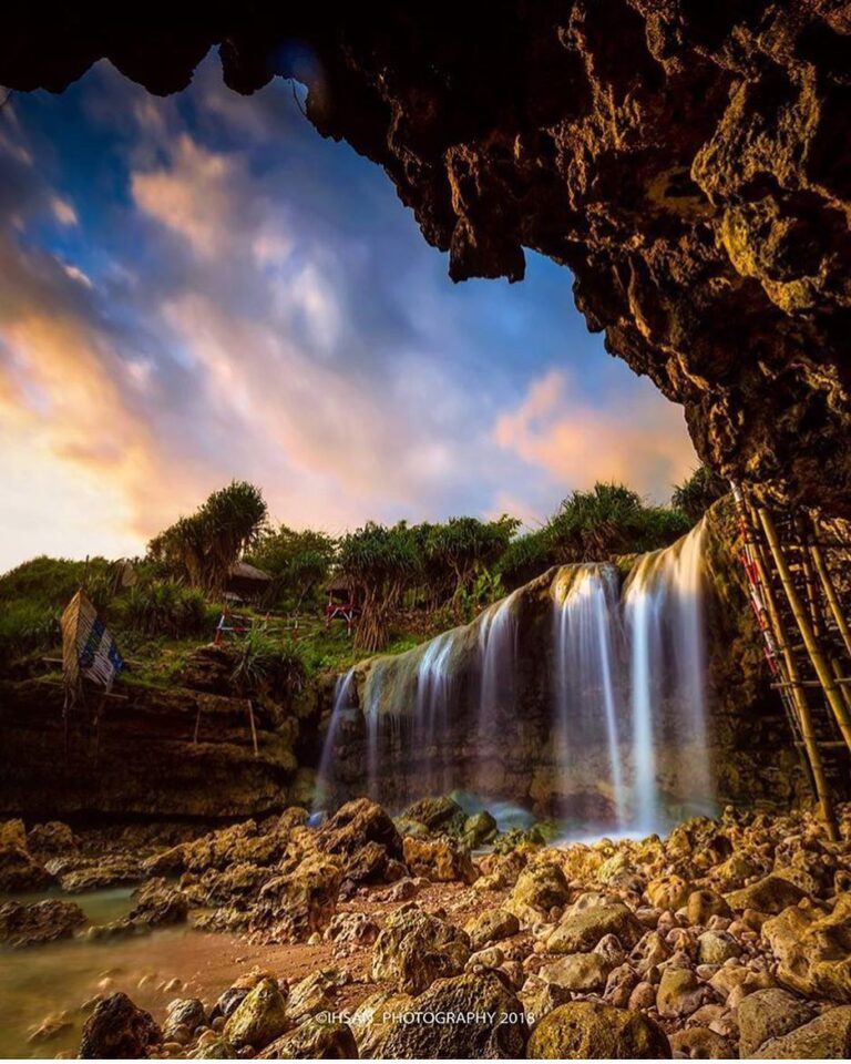 #explorejogja photo today by  taken at Pantai Jogan, Tepus, Gunungkidul....