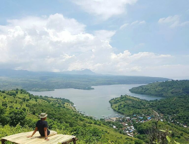 #explorebima Photo today by  taken at Temba Kolo Hill

#exploreindonesia...