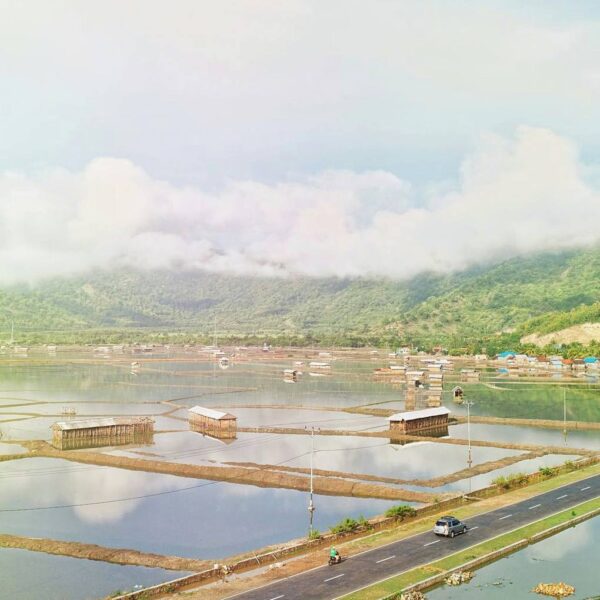 #explorebima Photo today by  taken at Salt Farm Sanolo

#exploreindonesia...