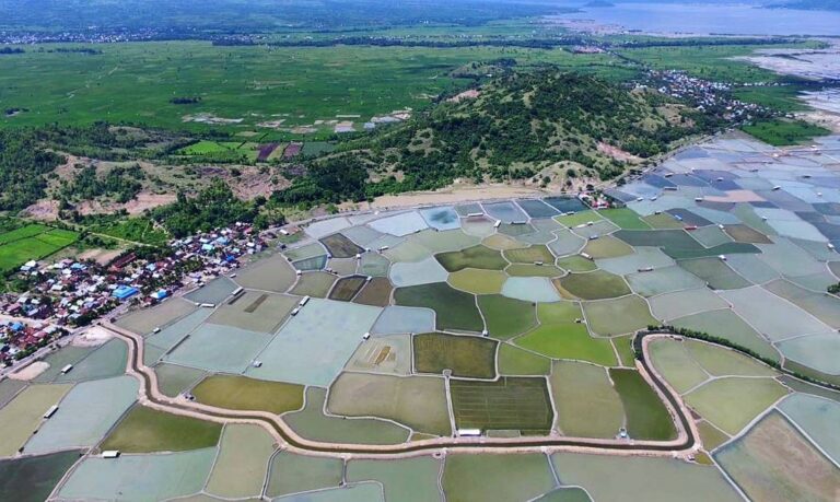 #explorebima Photo today by  taken at Salt Farm 
#exploreindonesia...