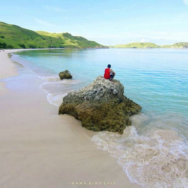 #explorebima Photo today by  taken at Oi Pa'i Beach Lambu

#exploreindonesia...