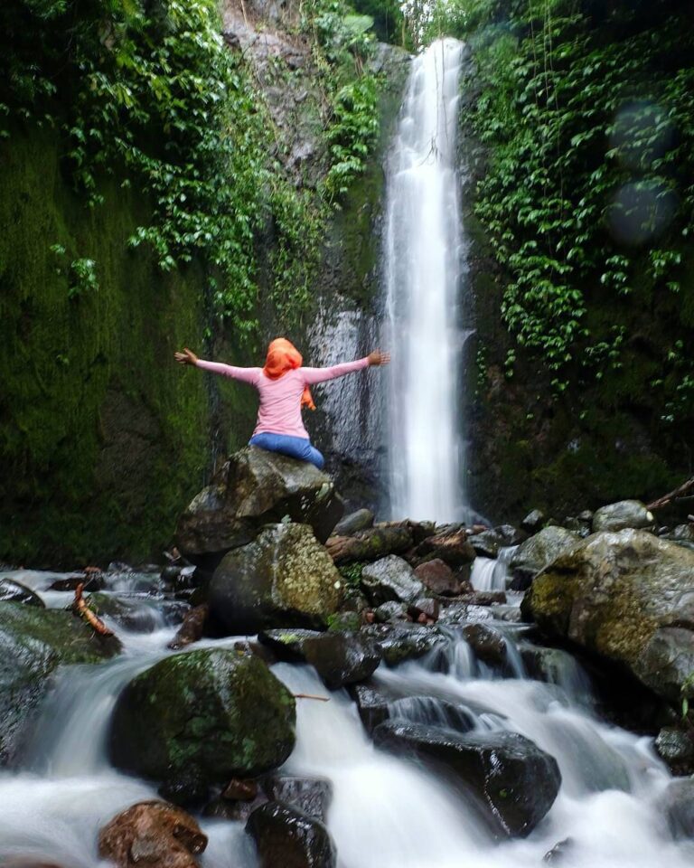 #explorebima Photo today by  taken at Padende Waterfall Donggo

#exploreindonesi...
