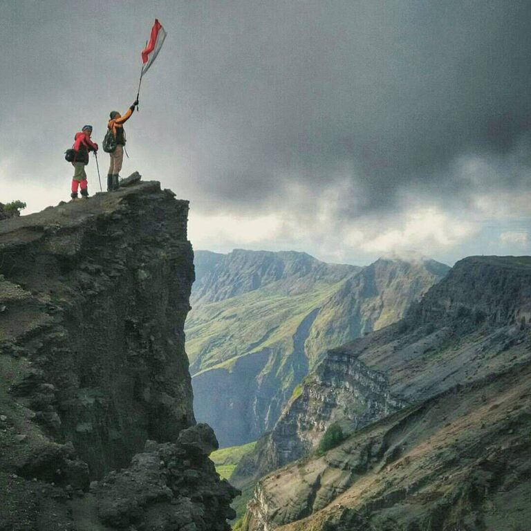 #explorebima Photo today by  taken at Mt Tambora

#exploreindonesia...