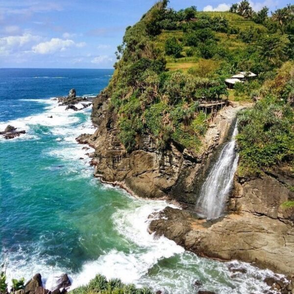 #explorejogja photo today by  taken at Bukit Pengilon around Pantai Siung, Gunun...