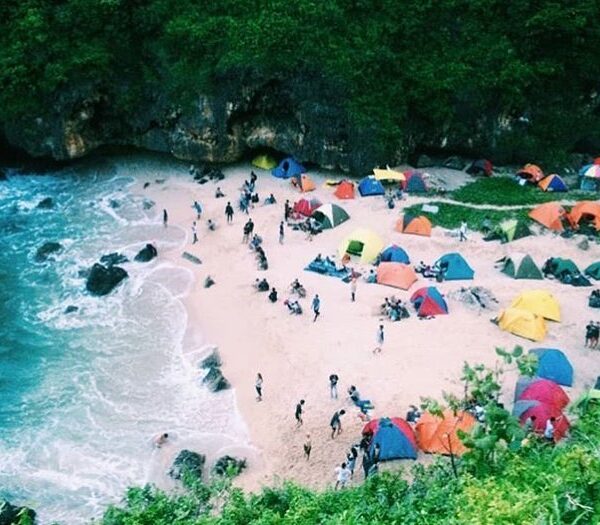 #explorejogja photo today by  taken at Pantai Wohkudu, Gunungkidul....