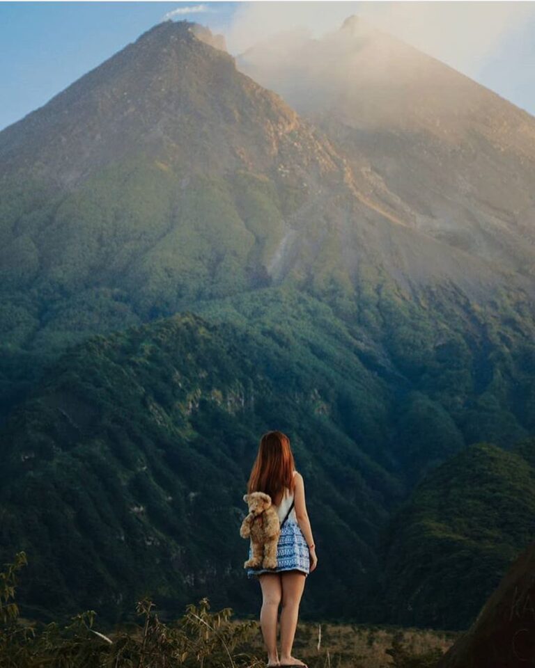 #explorejogja photo today by  taken at Kaliadem, Sleman....