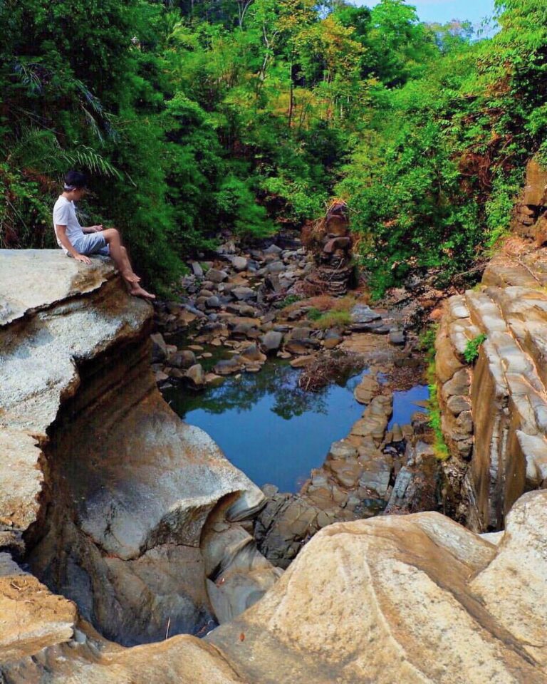 #exploresukabumi photo by  taken at Batu Masigit Curug Cigangsa, Surade...
