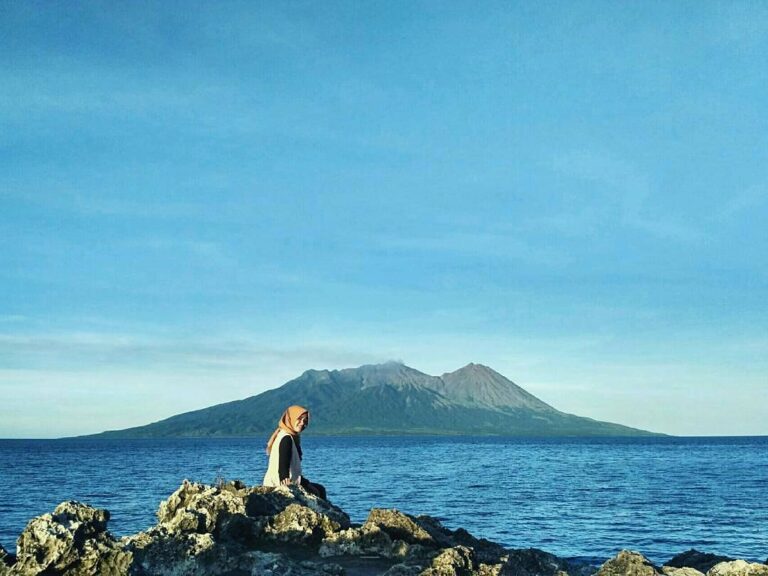 #explorebima Photo today by  taken at Sangiang Wera

#exploreindonesia...
