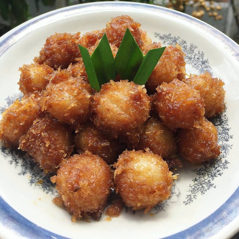#explorebima_culinary Photo today by  
Kapore

Merupakan jajanan khas Bima yang ...