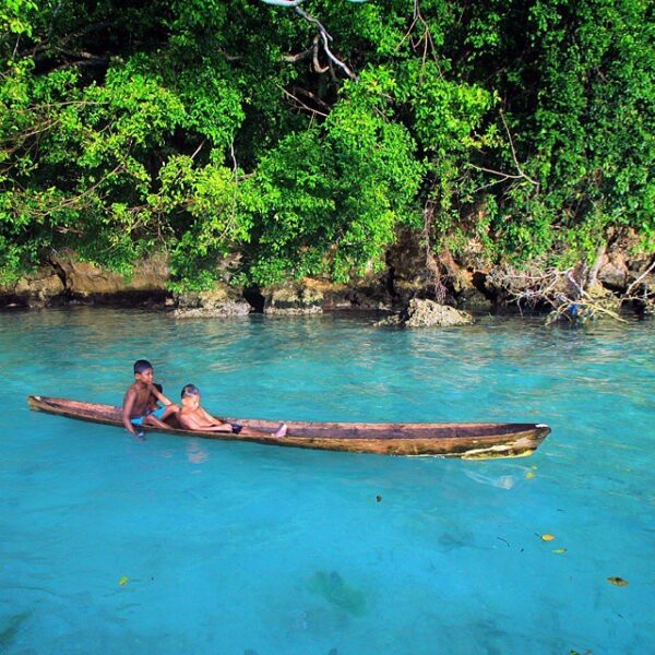 Photo today by  taken at permandian Topa, kecamataan Sula'a. #explorebaubau #tra...