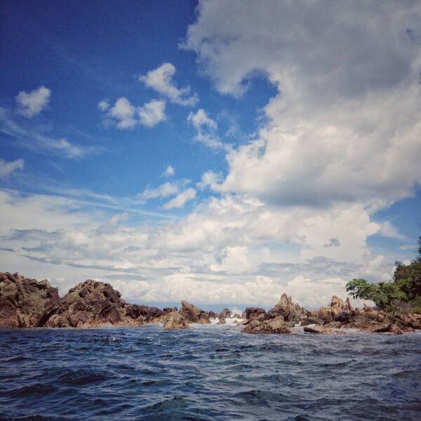 #exploresukabumi photo by  taken around Batu Punggung Naga Area, #CiletuhPalabuh...