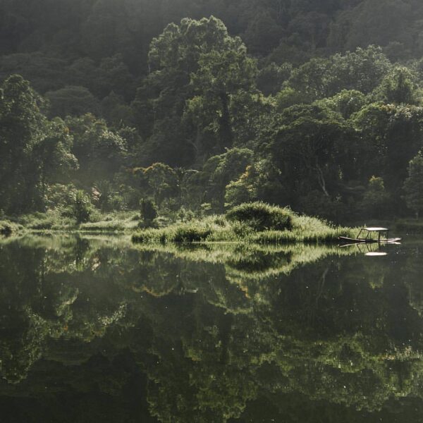 #exploresukabumi photo by  taken at Danau Situgunung #kadudampit...