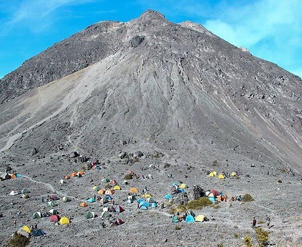 #explorejogja photo today by  taken at Pasar Bubrah, Gn.Merapi....
