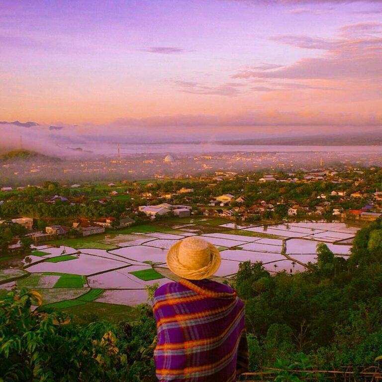 #explorebima Photo today by  taken at Jatiwangi Hill

#exploreindonesia...