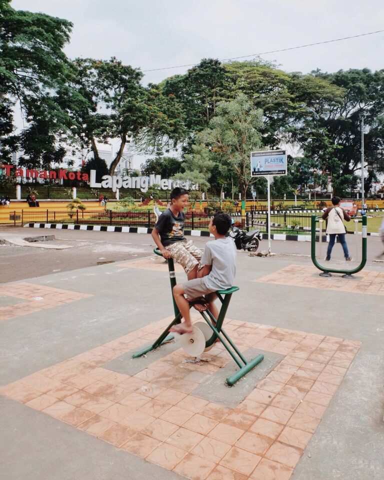 #exploresukabumi photo by  taken at Taman Kota Lapang Merdeka Sukabumi...