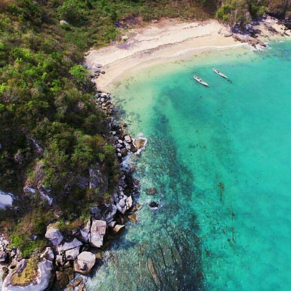 #explorebima Photo today by  taken around Rontu Beach, Bima, NTB.

#exploreindon...