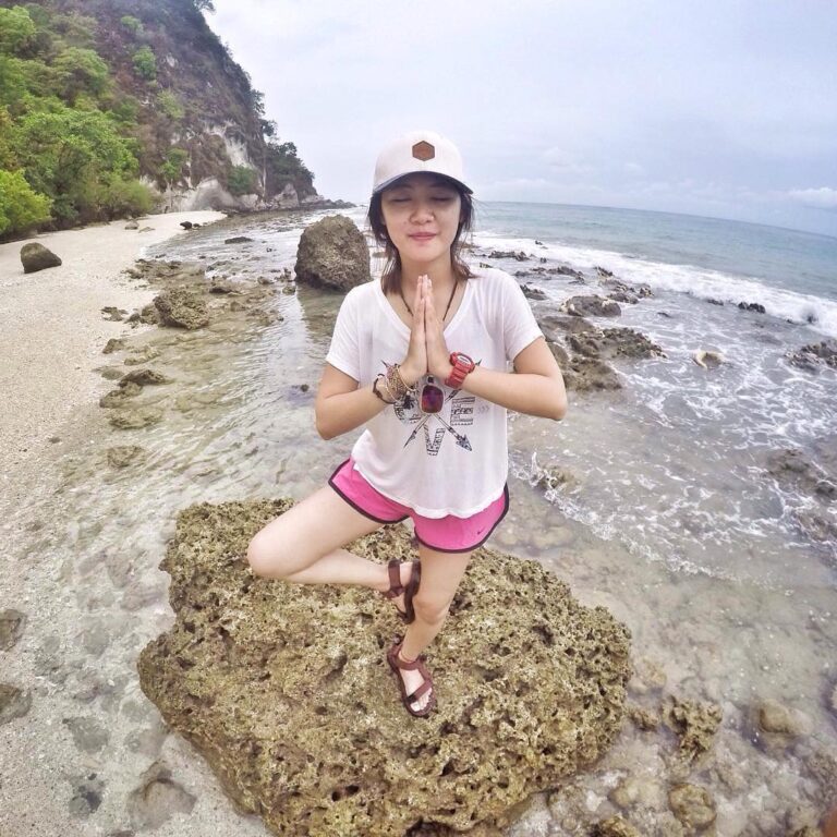 #explorealor Photo today by  Taken arround at Pantai Batu Putih, Alor, NusaTengg...