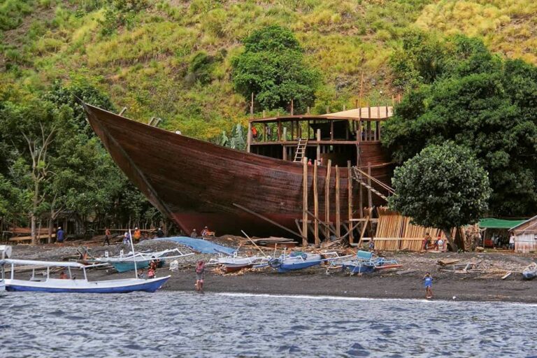 #explorebima Photo today by  taken at Pulau Sangiang, Wera, Bima, NTB.

#explore...
