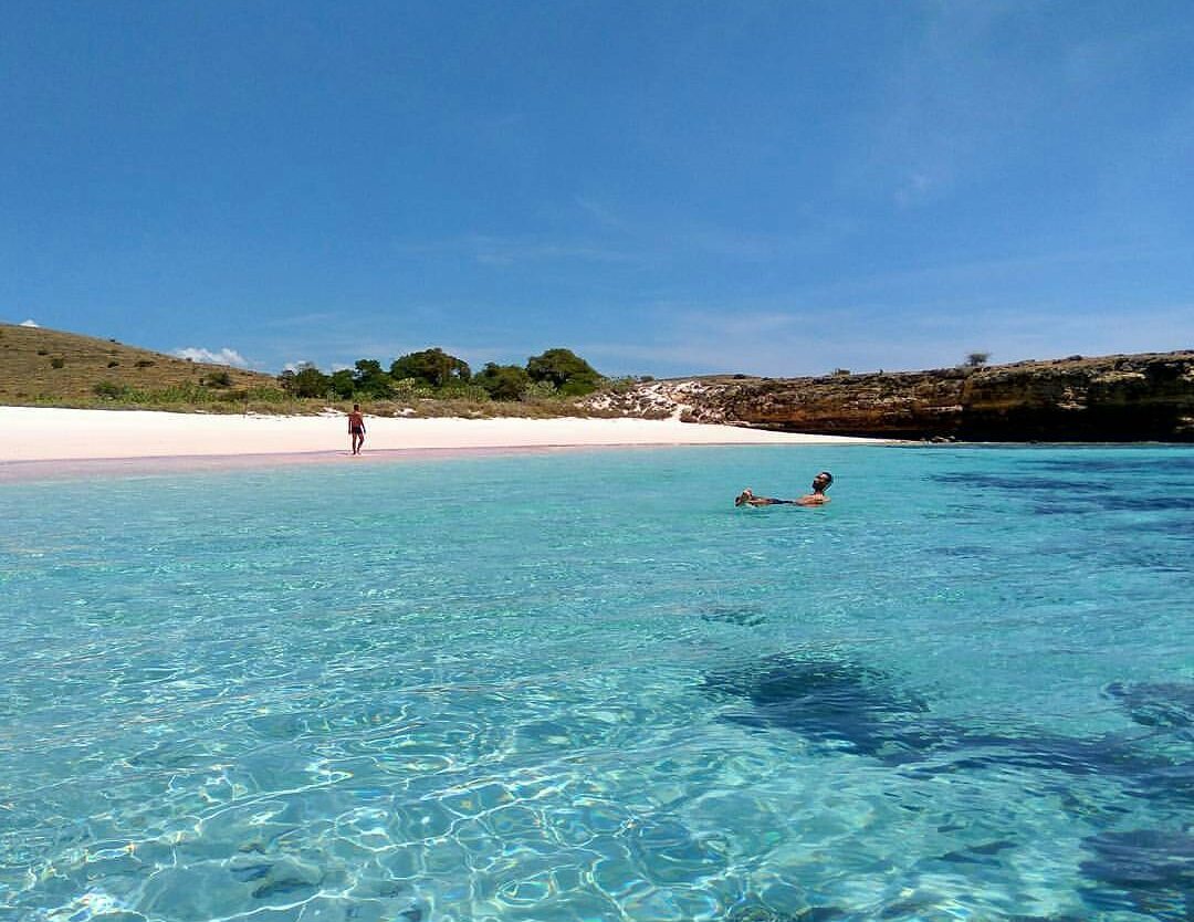 #explorebima Photo today by  taken at Pantai Pink, Lambu, Bima, NTB.

Hari Mingg...