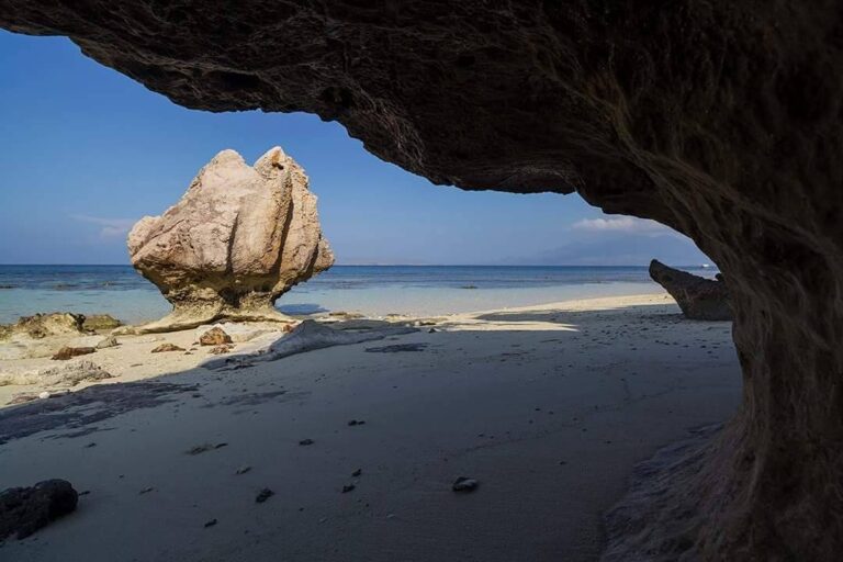 #explorebima Photo today by   taken at Bajo Pulo, Sape, Bima, NTB.

Tag teman ka...