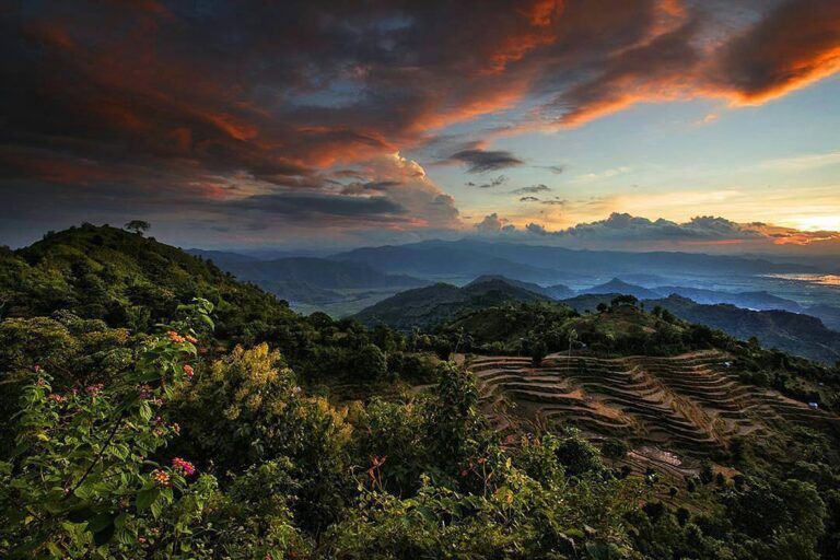 #explorebima Photo today by  taken at Lambitu Hill

#exploreindonesia...