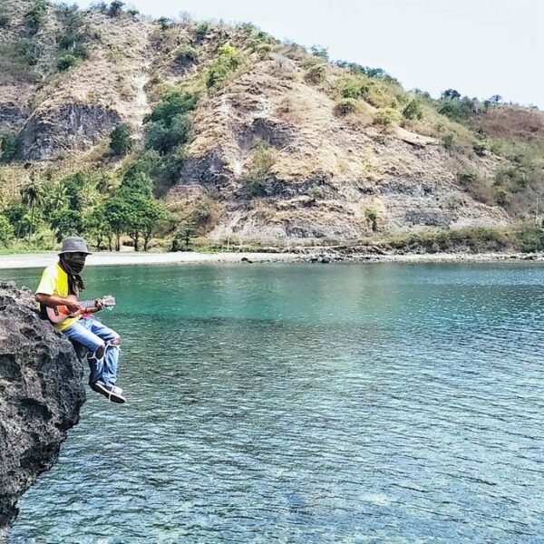 #explorebima Photo today by  taken at Oi Fanda Beach

#exploreindonesia...