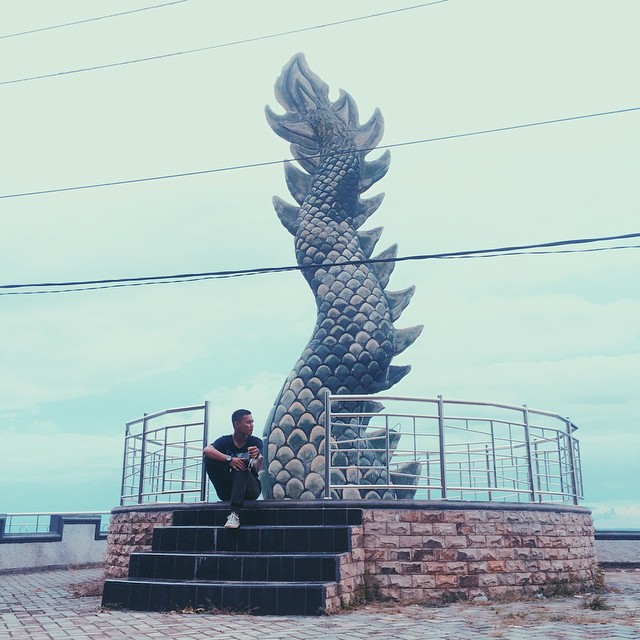 Photo today by  taken at ekor naga Palagimata. #explorebaubau #travelingindonesi...