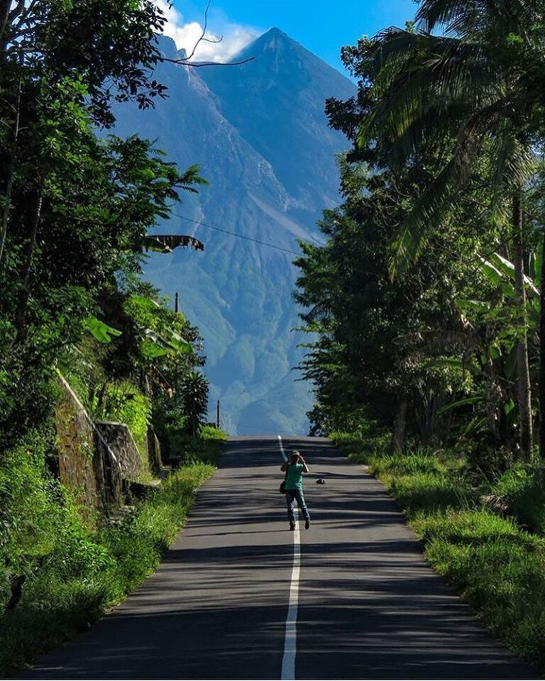 #explorejogja photo today by  taken around Kaliadem, Merapi....