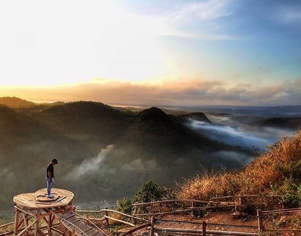 #explorejogja photo today by  taken at Puncak Kediwung, Dlingo, Bantul....