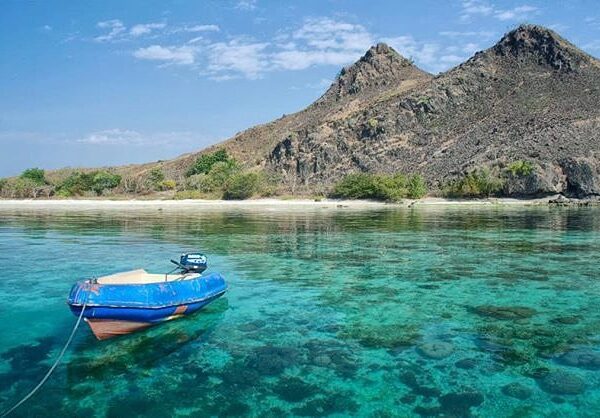 #explorebima Photo today by  taken at Kelapa Island Sape
#exploreindonesia...
