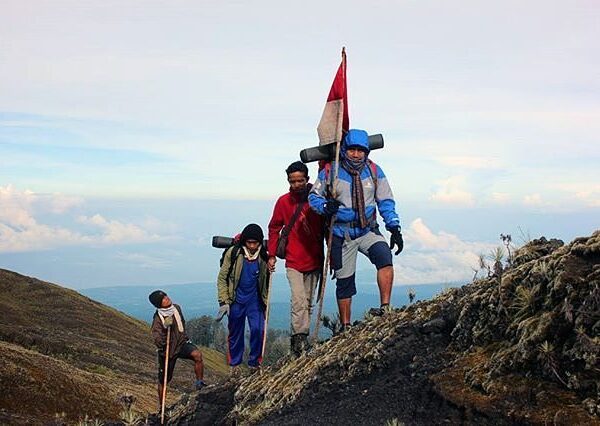 #explorebima Photo today by  taken at Mt Tambora
#exploreindonesia...