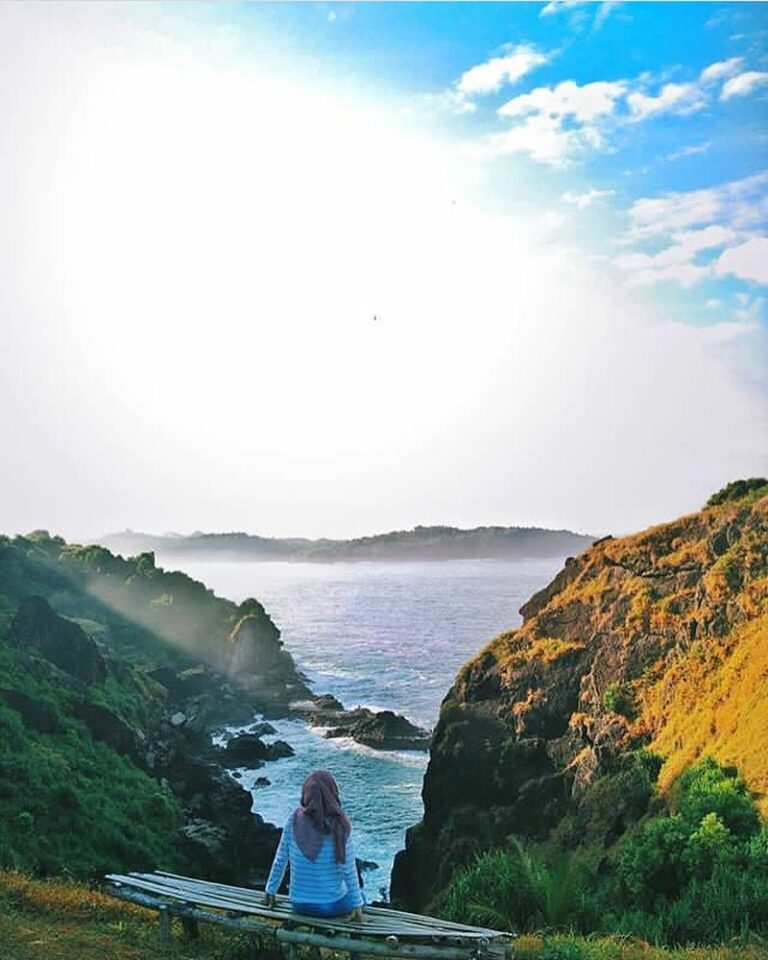 #explorejogja photo today by  taken at Bukit Pengilon, Pantai Siung, Gunungkidul...