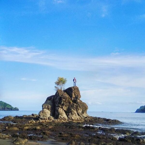 #explorebima Photo today by  taken at Nggelu Beach Lambu Sape
#exploreindonesia...