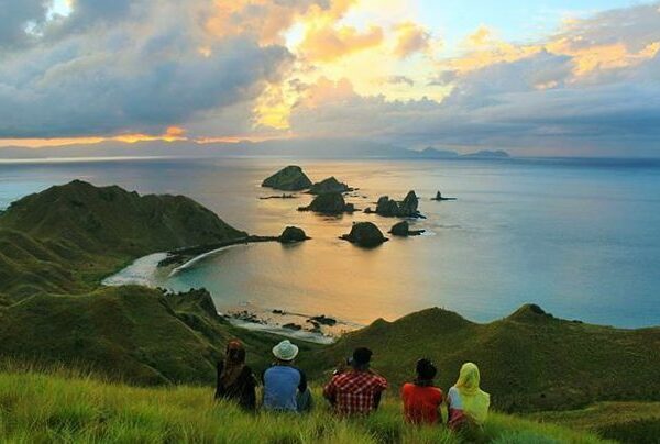 #explorebima Photo today by  taken at Kelapa Island Sape
#exploreindonesia...