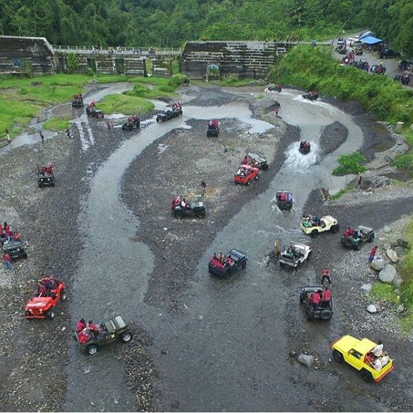 #explorejogja photo today by  covering Wisata Lava Tour Merapi, Cangkringan, Sle...