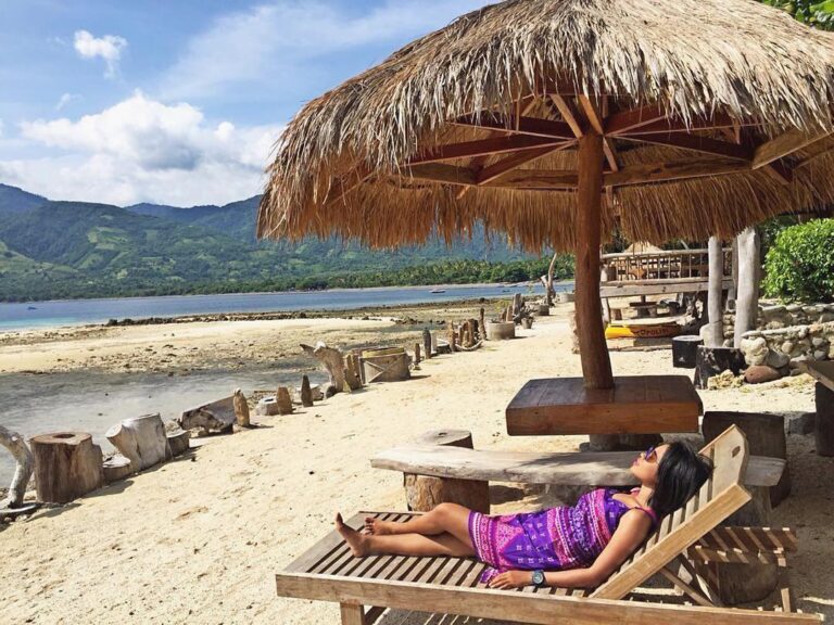 #explorealor Photo today by  Taken around at Pantai Maimol, Alor, Nusa Tenggara ...