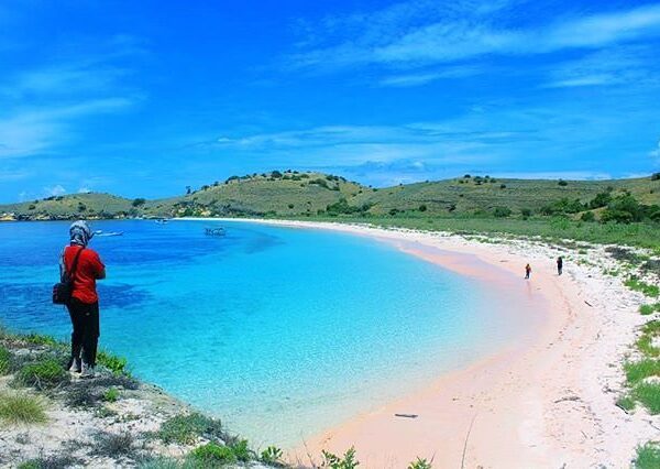 #explorebima Photo today by  taken at "No Name" Beach
#exploreindonesia 
For You...