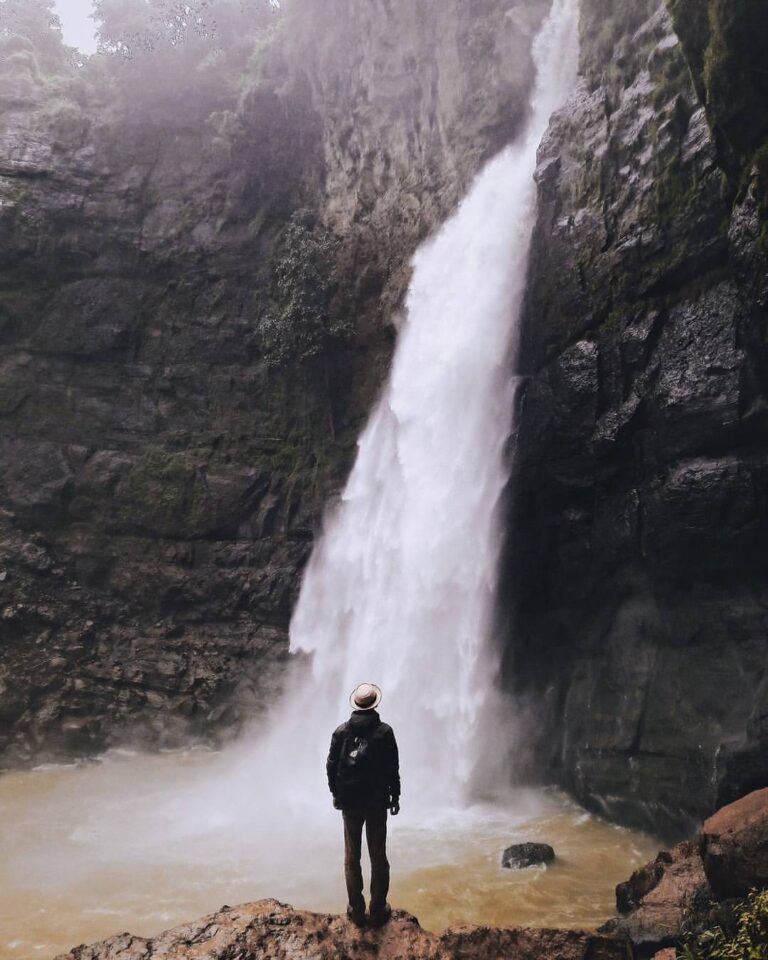 #exploresukabumi photo taken at Curug Cimarinjung, #Ciemas, #CiletuhPalabuhanrat...