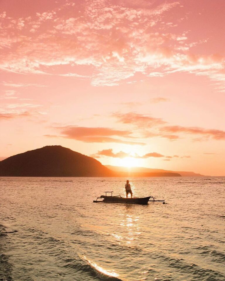 #explorealor Photo today by  Taken around at Pantai Sabanjar, Alor Besar, Nusa T...
