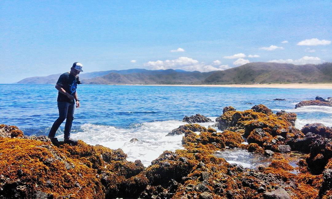 #explorebima Photo today taken by  taken at Wane Beach
#exploreindonesia...